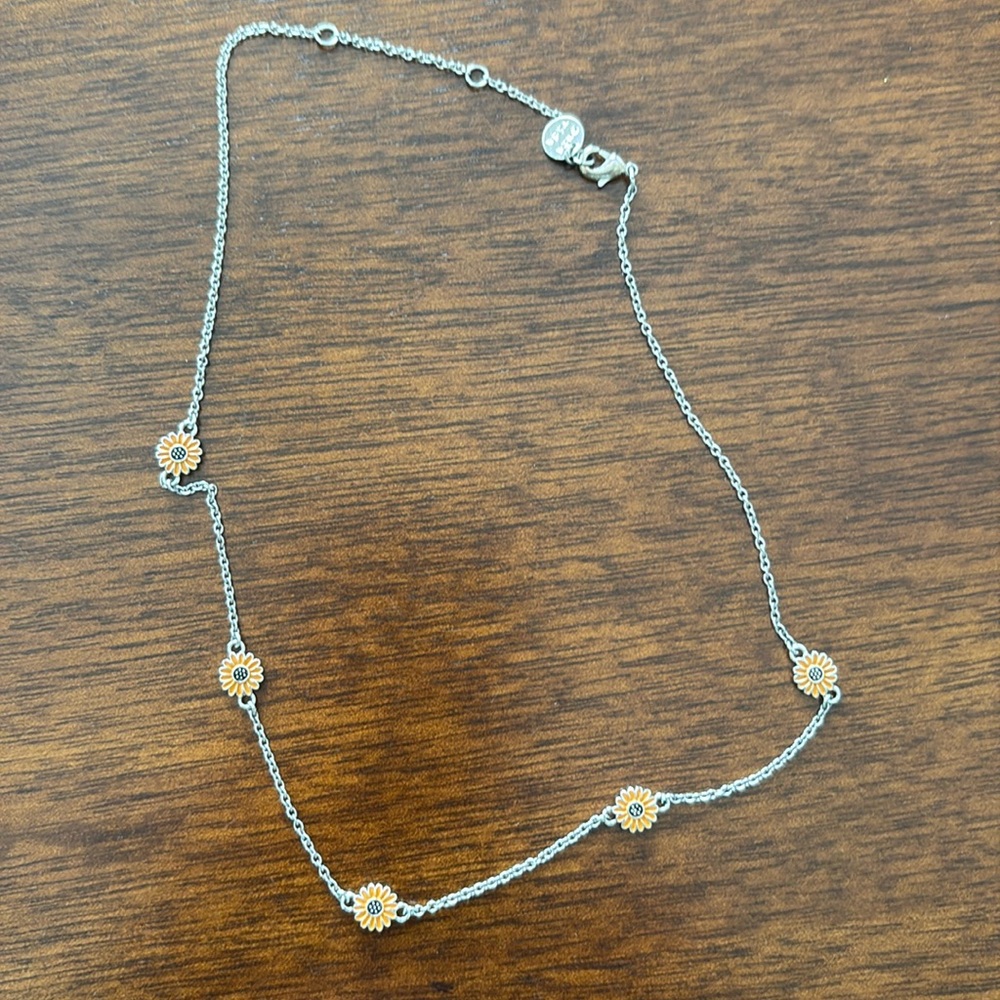 Pura Vida Daisy Choker Necklace